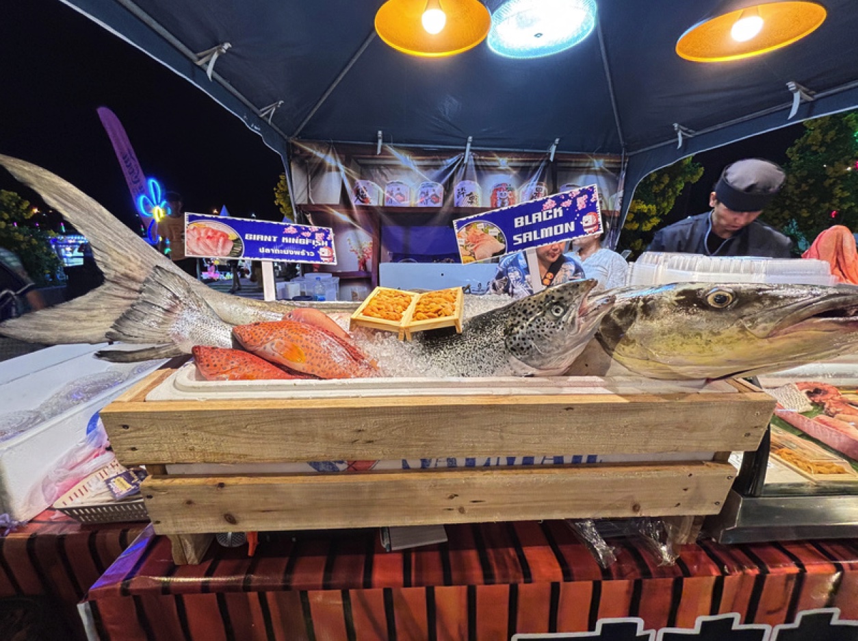 2 - https://japssushi.com | JAPs By เรือขุดแร่ - ร้านอาหารญี่ปุ่นพรีเมี่ยมในตะกั่วป่า ที่ผสมผสานวัตถุดิบท้องถิ่นชั้นเลิศและวัตถุดิบนำเข้าชั้นดี เสิร์ฟในสไตล์ Industrial Japanese ในราคาที่เข้าถึงได้ 2 - https://japssushi.com | JAPs By เรือขุดแร่ - ร้านอาหารญี่ปุ่นพรีเมี่ยมในตะกั่วป่า ที่ผสมผสานวัตถุดิบท้องถิ่นชั้นเลิศและวัตถุดิบนำเข้าชั้นดี เสิร์ฟในสไตล์ Industrial Japanese ในราคาที่เข้าถึงได้